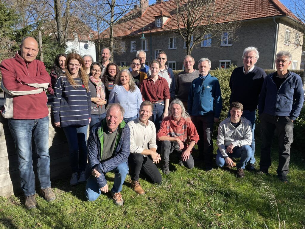 Gruppenfoto der Teilnehmer*innen des Tagfalter-Bestimmungskurses in Linz 2024